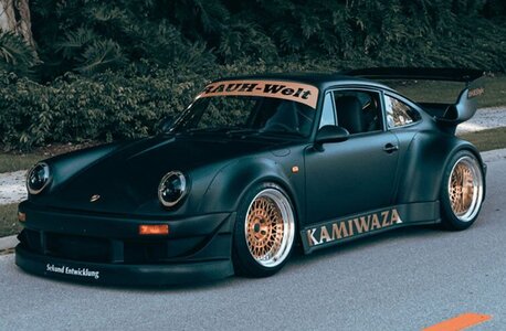  Porsche 911 (964) RWB bodykit (Solido 1:43)