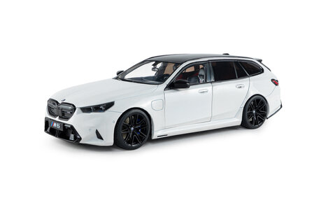  BMW M5 Touring (G99) '24 (Solido 1:18)