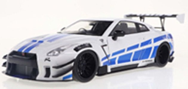  Nissan GT-R (R35) W/ Liberty Walk Body Kit 2.0 '24 (Solido 1:18)